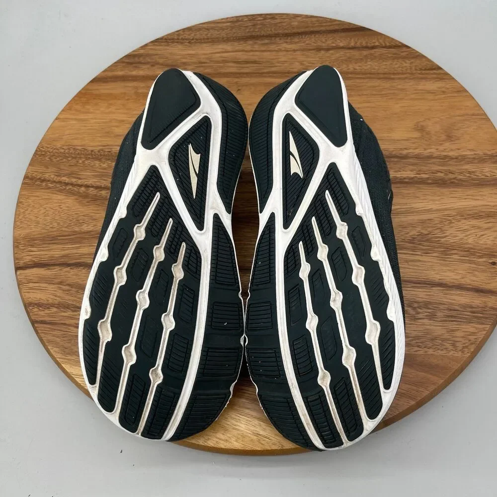 Altra Escalante 3 Shoes Womens Size 9.5 Black Running Comfort Athletic Sneakers